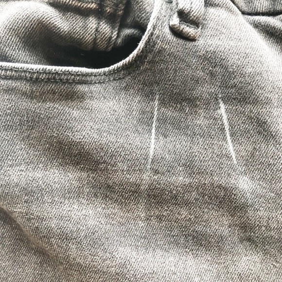 GOOD AMERICAN Jeans Womens 31 Black60 High Rise Straight Leg Chewed Raw Hem - Picture 7 of 10